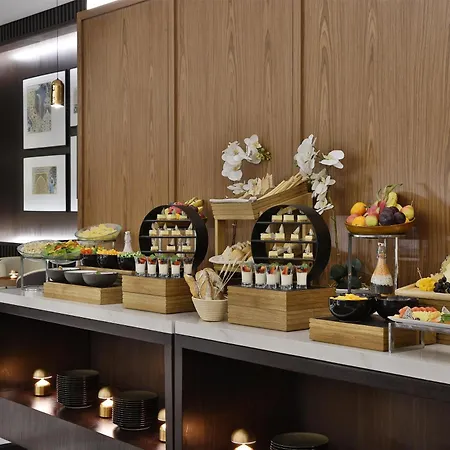 Embassy Suites By Hilton Dubai Business Bay-3